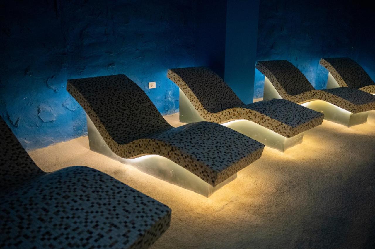 Bougainville Bay Hotel Sarande Luaran gambar Salt cave at the Salt & Sea Spa