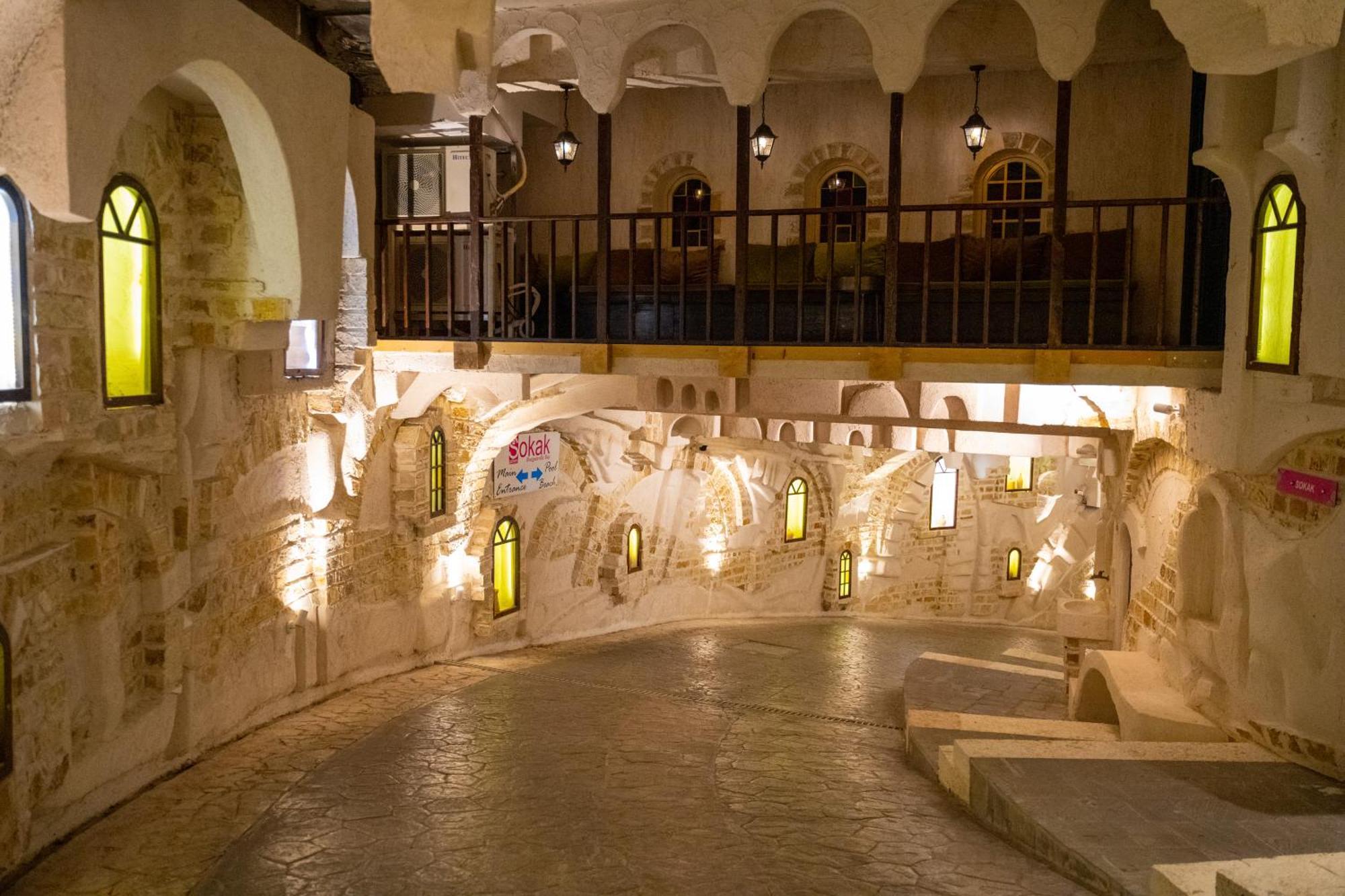 Bougainville Bay Hotel Sarande Luaran gambar The cave monastery